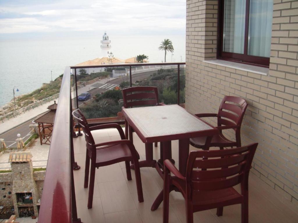 El Faro Aparthotel