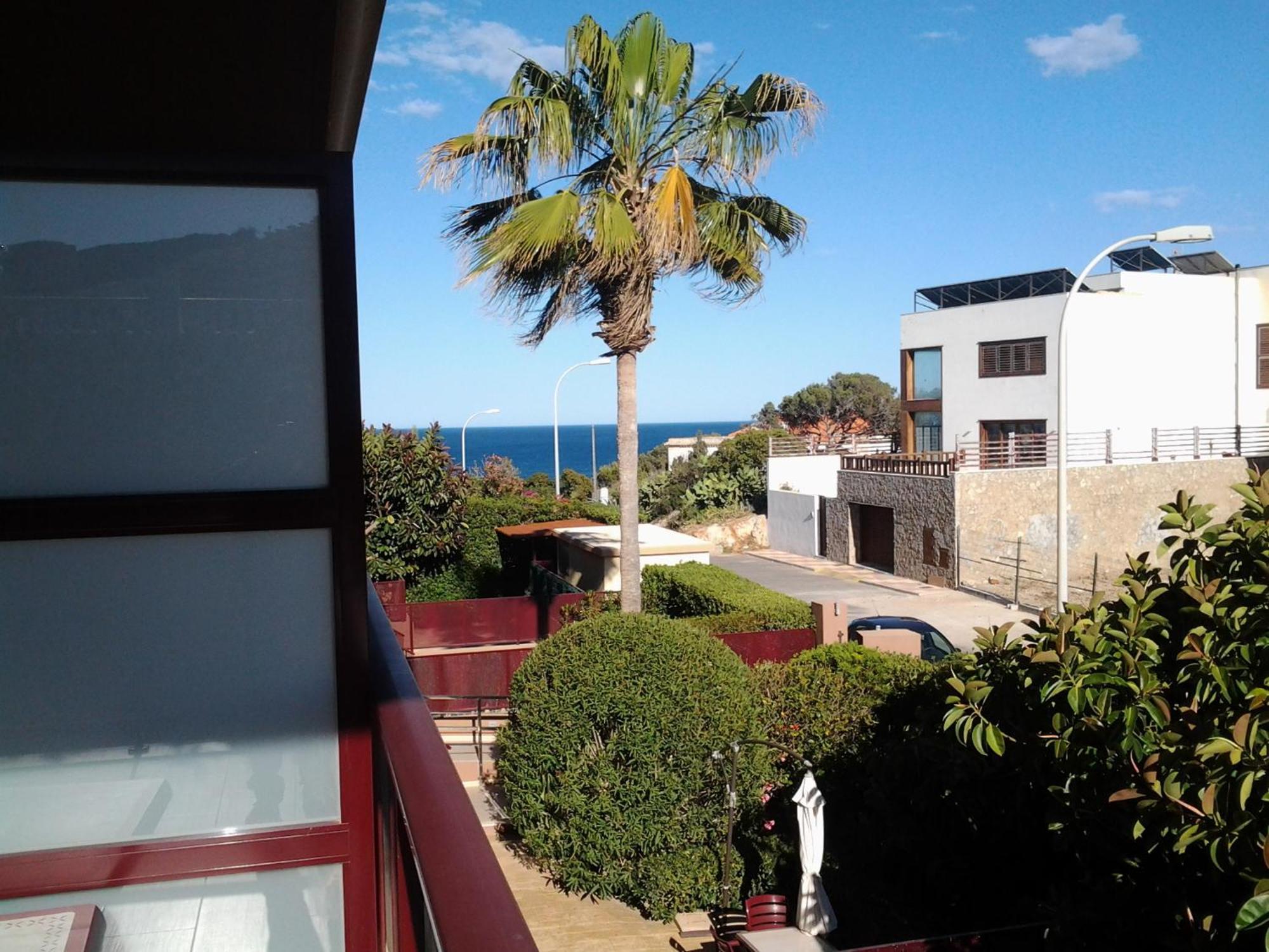 El Faro Aparthotel